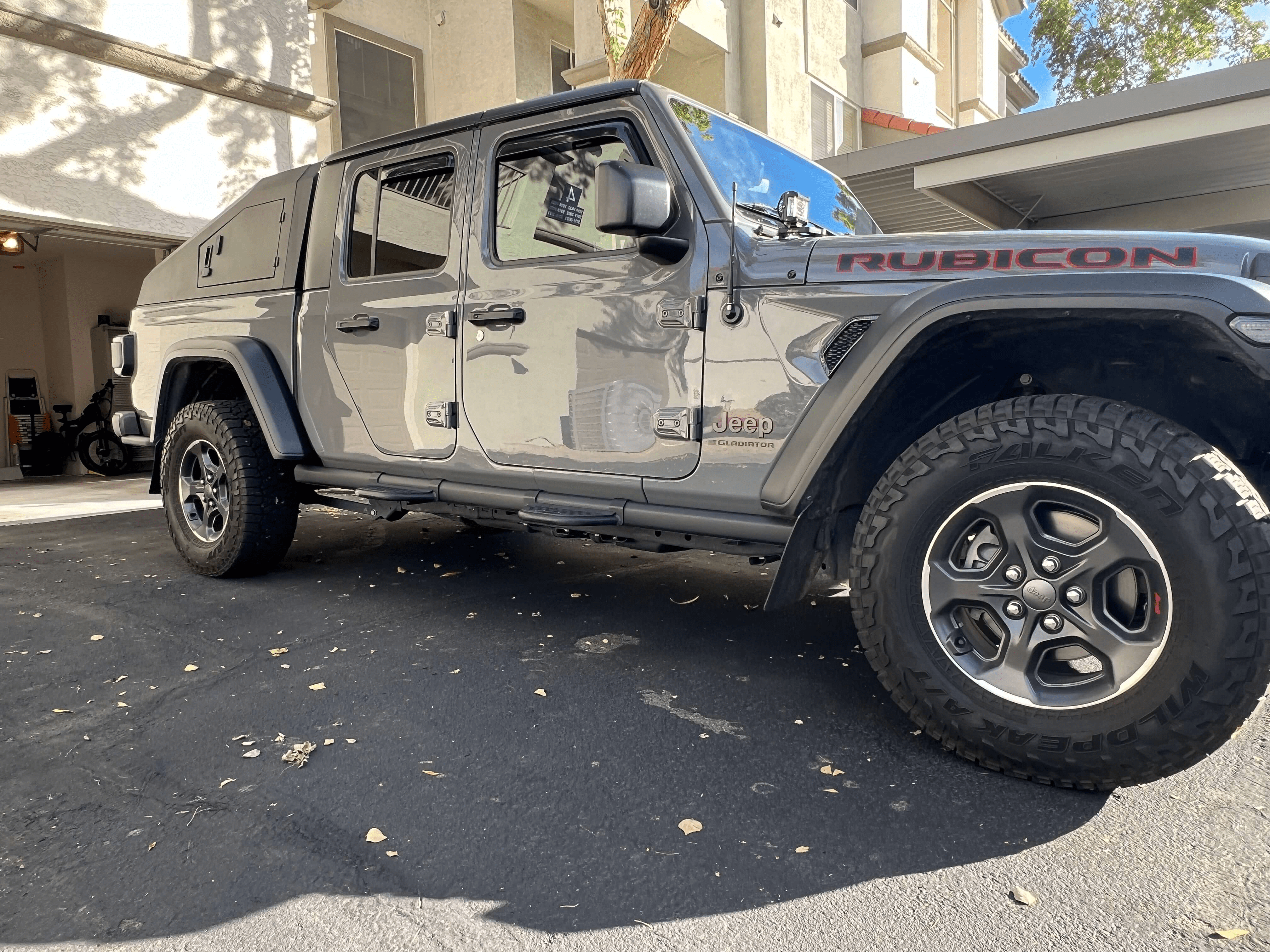 KK Edge Topper on Jeep Gladiator